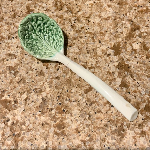 Small Vintage Cabbage shaped Tureen - Picture 11 of 16